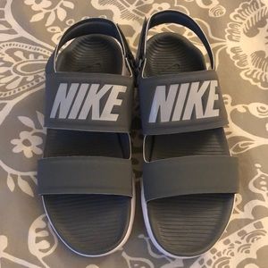 Nike Tanjun Sandals